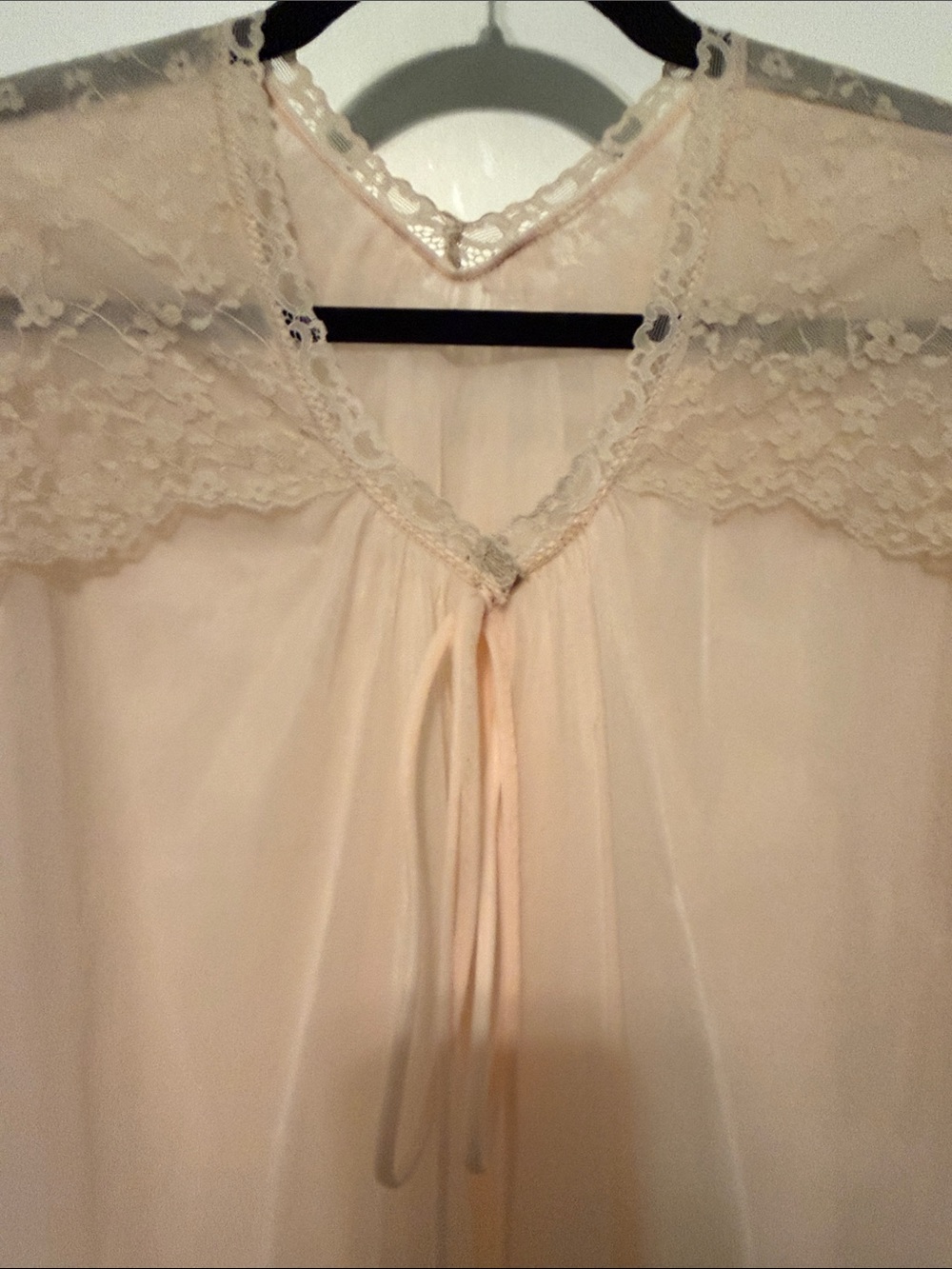 Vintage InTime Brand Sheer Lace-Trim Peach Nightgown - Women’s Intimates - Picture 6 of 7